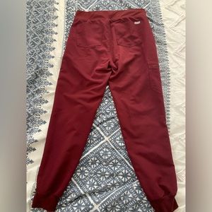 Figs burgundy bottoms- Zamora joggers size Small